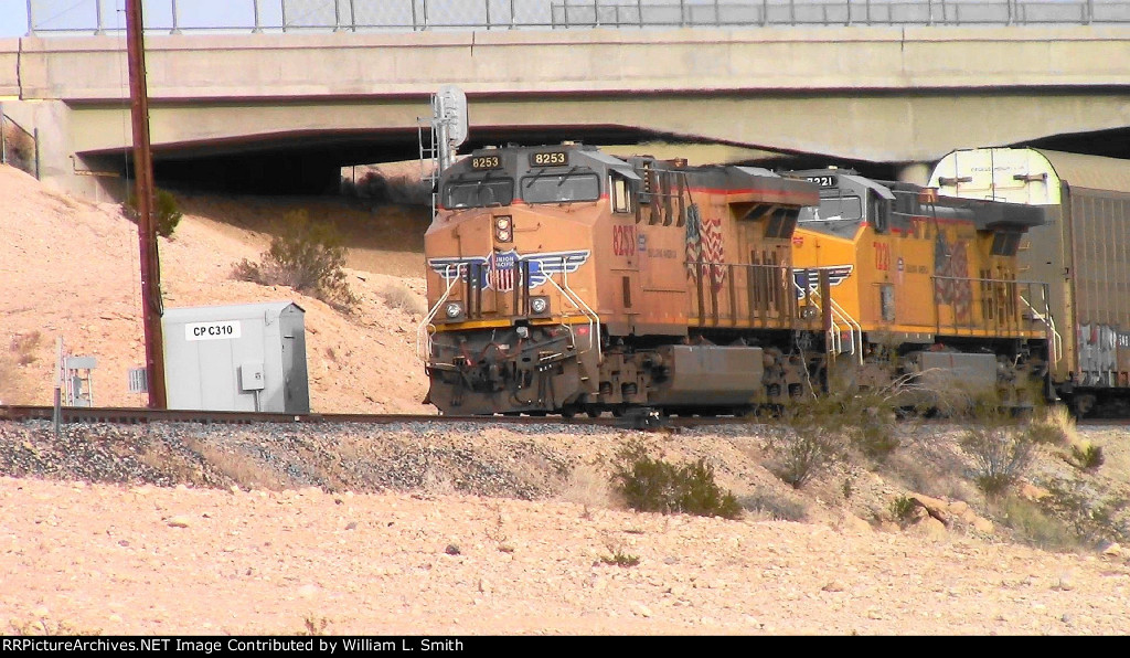 WB Unit Vehicular Flat Car Frt at Erie NV -2